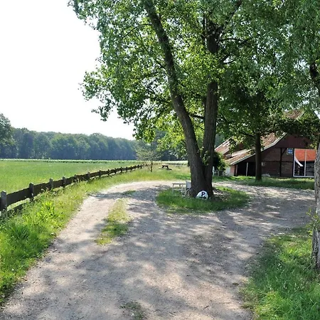 Holiday home Bloemers Woold